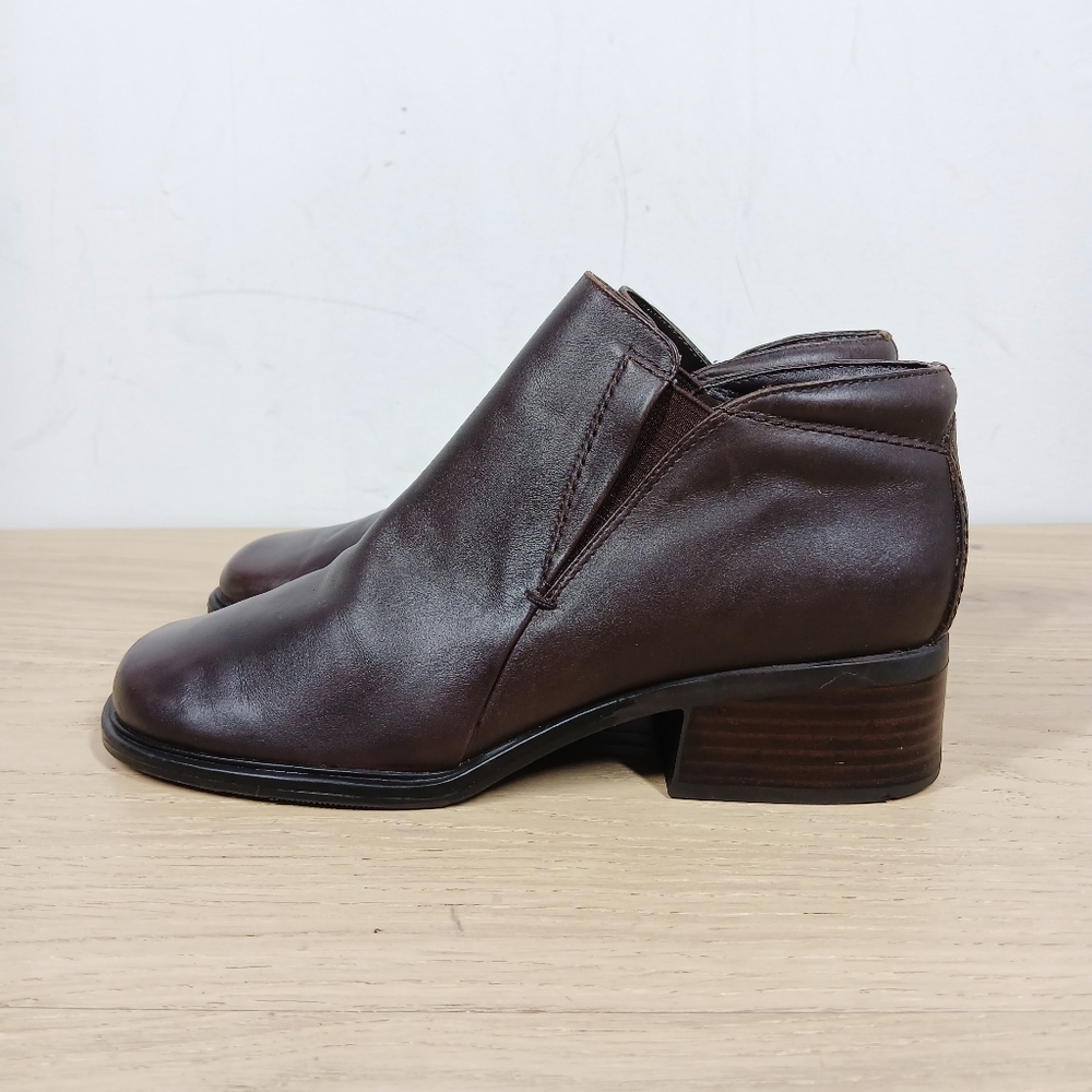 Markon Queen Dark Brown Leather Side Zip Block Heel‎ Almond Toe Ankle Boots 846